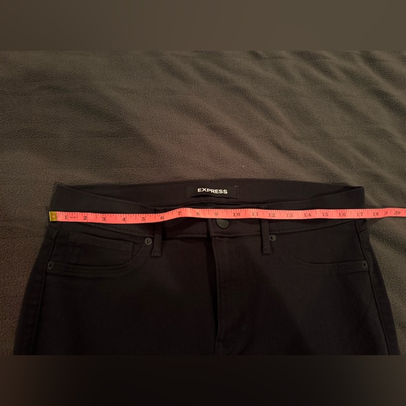 Never worn Express Jeans black leggings 12R mid rise!!! - Picture 8 of 8